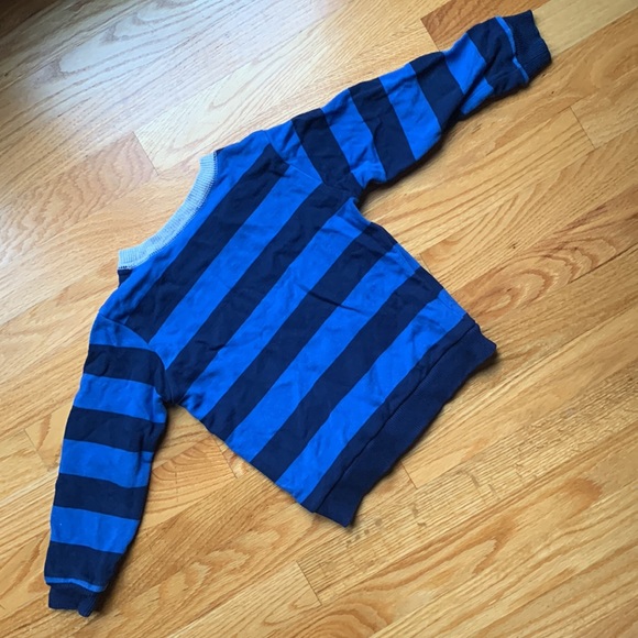 Carter’s Boys Sweater - size 4T - Picture 4 of 5
